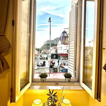 6 Tiha Ulica Apartamento *