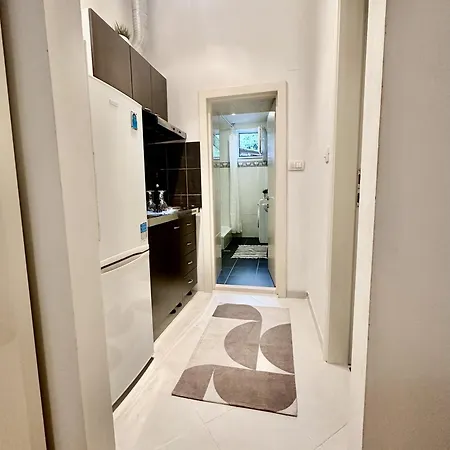 6 Tiha Ulica Apartman