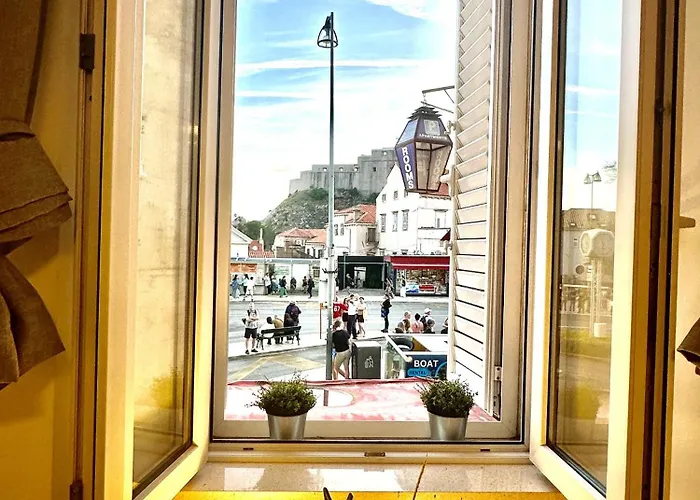 6 Tiha Ulica Apartament *