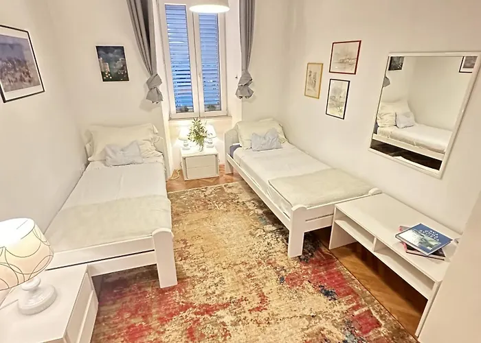 Apartament 6 Tiha Ulica *