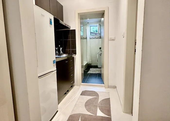 6 Tiha Ulica Apartament